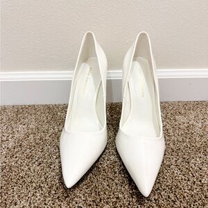 Good American Classic White Heels